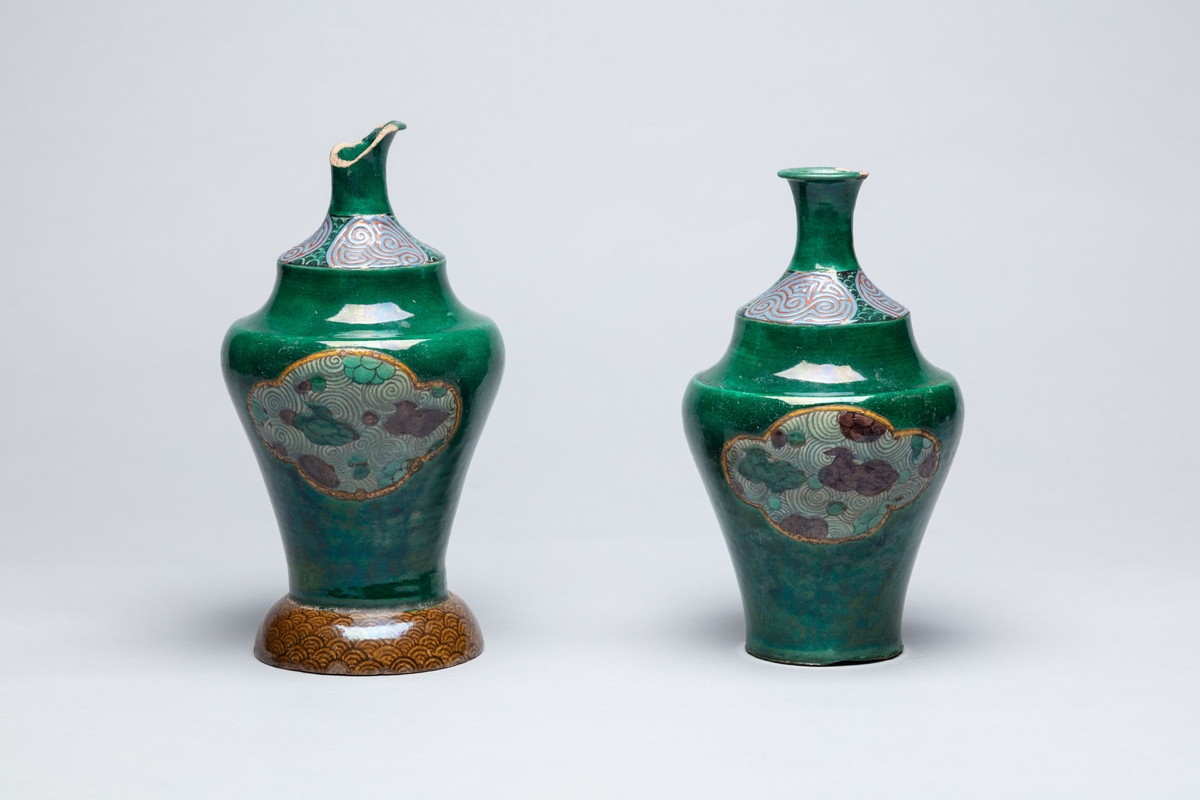 萬古焼　陶華園造　色絵　窓絵　山水人物花文　小皿　十客　共箱　M　R8897 古萬古 色絵窓鴛鴦文御神酒器|工芸|カテゴリー|朝日町歴史博物館